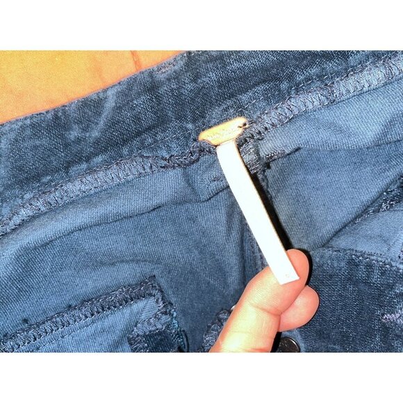 Free People Dark Blue Zipper Pockets Hit Back Velour Flare Pants Women's Size  6 - Picture 5 of 9